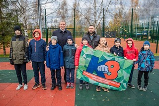 Преобразившийся стадион проинспектировал глава Одинцовского округа Андрей Иванов