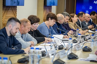 Глава Одинцовского округа провёл встречу с жителями звенигородского микрорайона Верхний Посад