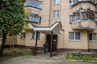 Готовность к зиме жилого многоквартирного дома № 18 в поселке Назарьево проверил глава Одинцовского округа Андрей Иванов