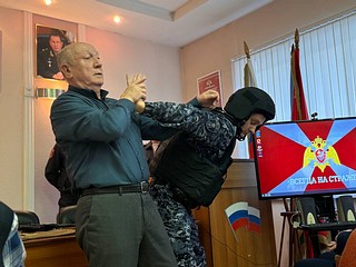В преддверии празднования 72-й годовщины со Дня образования вневедомственной охраны в Одинцовской Росгвардии прошёл день открытых дверей. В гостях у росгвардейцев побывал отряд юнармейцев из школы Горки-Х
