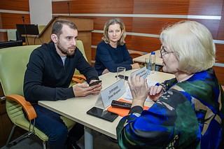 Глава Одинцовского округа Андрей Иванов вместе с профильными заместителями провел личный прием в формате «Выездной администрации» на площадке клинического госпиталя «Лапино»