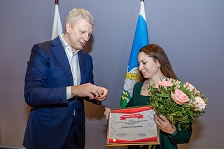 Андрей Иванов вручил многодетным матерям медали «Материнская слава Одинцовского городского округа»