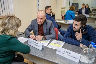 На выездном приёме на «121 авиационном ремонтном заводе» 10 декабря были рассмотрены обращения 114 человек
