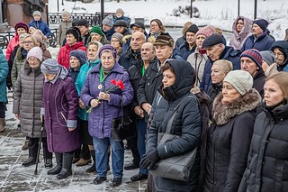 Мемориальную доску Герою соцтруда Кондратию Пышкину открыли в Ершово 20 декабря