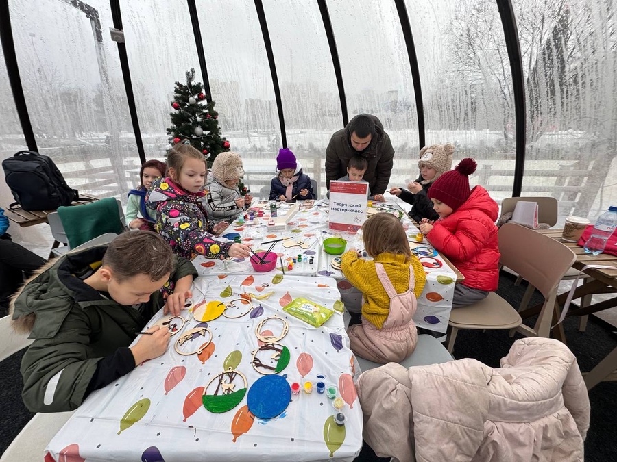 Центр текст 1, В парке на Центральной площади Одинцово 18 января пройдёт мастер-класс «Фигурки из воздушного пластилина»