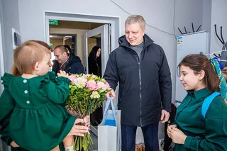 Андрей Иванов встретился с семьей погорельцев из Звенигорода