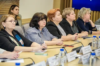 Глава Одинцовского округа провёл совещание по детской безопасности на автодорогах и железнодорожном транспорте