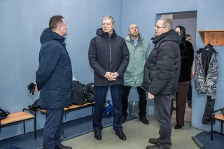 Глава Одинцовского округа Андрей Иванов осмотрел спортивный комплекс «Орленок» в звенигородском квартале Маяковского