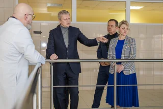 Глава Одинцовского городского округа Андрей Иванов и руководитель подмосковного филиала фонда «Защитники Отечества» Ольга Ермакова ознакомились с работой Реабилитационного и учебного Центра Фонда пенсионного и социального страхования России