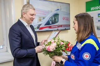 Глава Одинцовского округа Андрей Иванов поздравил сотрудников скорой помощи с Днем фельдшера