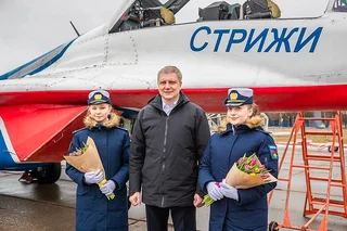 Андрей Иванов поздравил летчиц-военнослужащих с наступающим Международным женским днем
