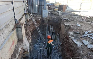В Одинцовском округе продолжается строительство двух надземных переходов через железнодорожные пути