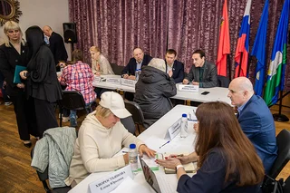Глава Одинцовского округа провёл личный прием в рамках «Выездной администрации» в Звенигороде