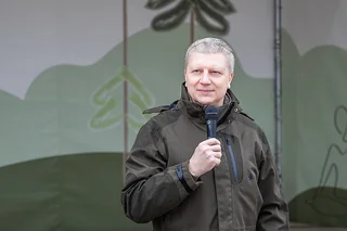 Субботник в Одинцовском парке культуры, спорта и отдыха возглавил Андрей Иванов