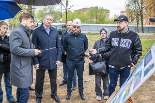 Территорию на Нахабинском шоссе, где разместится медицинское учреждение, осмотрел глава Одинцовского округа Андрей Иванов