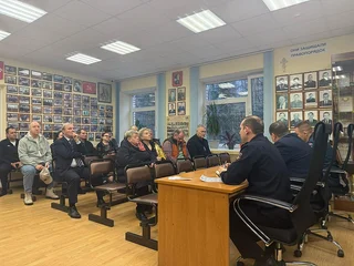 Сотрудники полиции организовали рабочую встречу с председателями садовых некоммерческих товариществ, расположенных в Барвихе, с целью совместного обсуждения вопросов, связанных с профилактикой сезонных пожаров