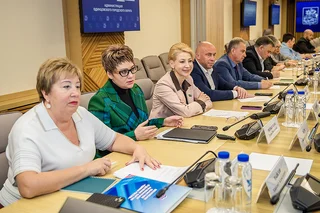 Глава Одинцовского округа обсудил с жителями Больших Вязём вопросы развития территории