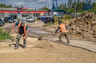 В звенигородском микрорайоне Супонево благоустраивают дворовую территорию у домов № 4 — № 6