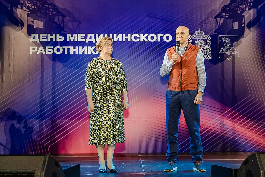 ZV3 s, Андрей Иванов поздравил одинцовских медиков с Днем медицинского работника