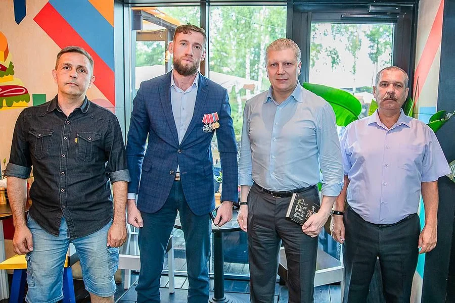 Андрей Иванов встретился с одинцовскими финалистами программы «Герои Подмосковья»