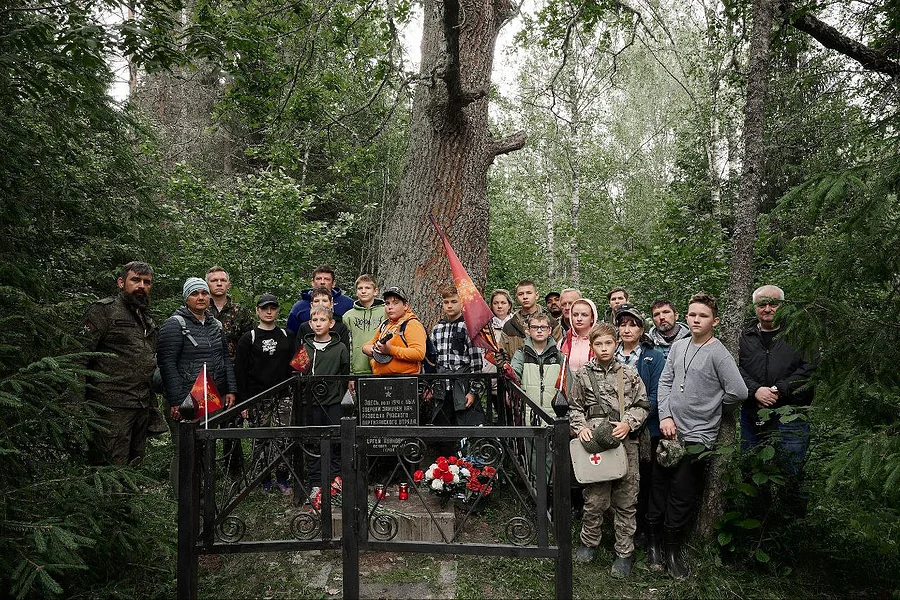 Поход текст 9, В Одинцовском округе поисковики отправились в поход, приуроченный ко Дню партизан и подпольщиков