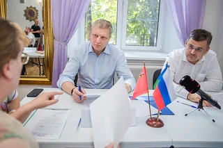 Глава Одинцовского округа Андрей Иванов провел личный прием граждан в рамках «Выездной администрации» в Звенигороде