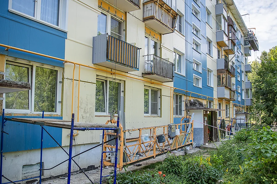 ZV3 s 2, Ход капитального ремонта жилого дома № 12 в городке Кубинка-10 проверил Андрей Иванов
