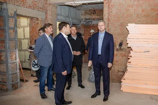 Глава Одинцовского округа Андрей Иванов проверил ход капитального ремонта медицинского стационара в селе Перхушково, на базе которого откроется Региональный сосудистый центр
