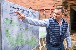 Вблизи поселка Горки-10 территориального управления Успенское продолжается капитальный ремонт устаревших сетей водоотведения