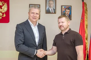 Глава Одинцовского округа вручил жителям муниципалитета медали «За спасение на пожаре»
