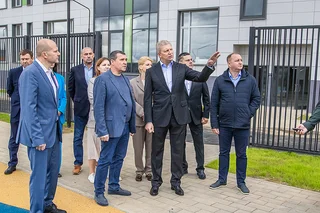 Глава Одинцовского городского округа Андрей Иванов провел итоговую проверку нового образовательного учреждения Звенигорода — школы на 1100 мест в микрорайоне Восточный