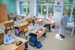 Глава Одинцовского округа Андрей Иванов осмотрел обновленное здание Васильевской школы, расположенное в поселке Санатория имени Герцена