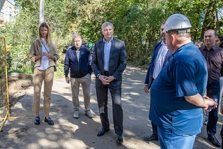 Глава Одинцовского округа Андрей Иванов проверил ход капитального ремонта сетей теплоснабжения в поселке Санатория имени Герцена