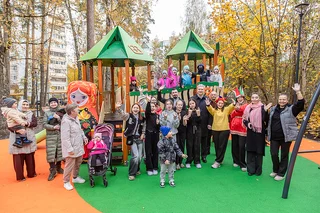 В поселке Усово-Тупик открылся обновленный сквер