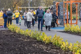 Обновленный сквер в Больших Вяземах открыл глава Одинцовского округа