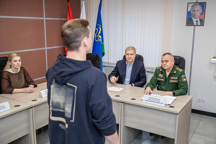 Призыв текст 2, В Одинцовском округе продолжается осенний призыв на военную службу