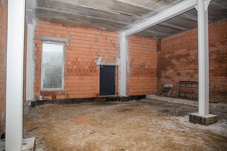 Ход строительства амбулатории в ЖК «Жаворонки Клаб» проверил Андрей Иванов