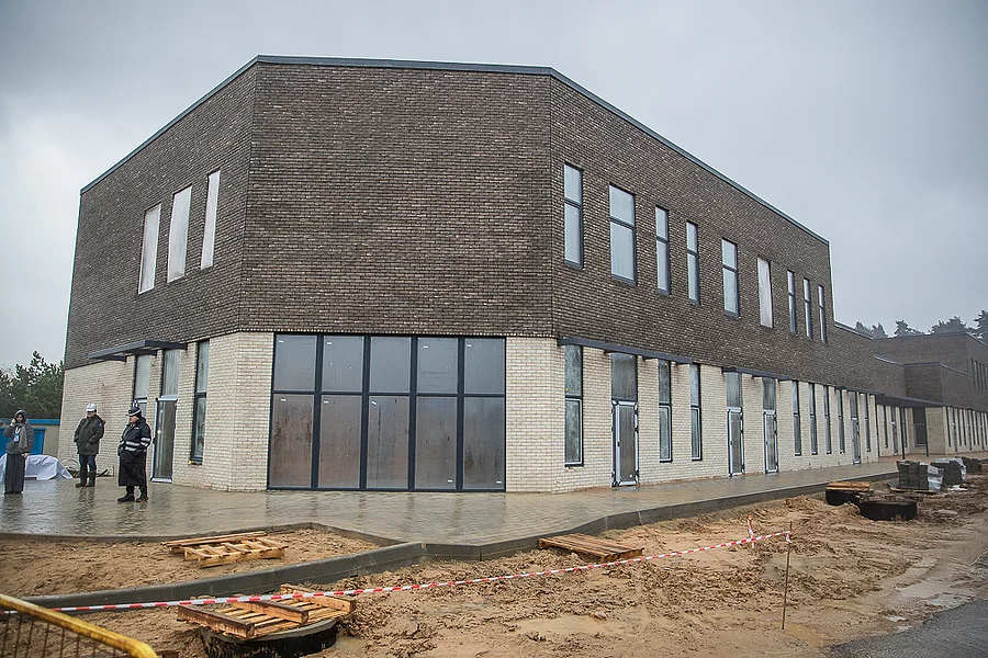 Ход строительства амбулатории в ЖК «Жаворонки Клаб» проверил Андрей Иванов