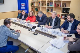 Личный прием по вопросам ЖКХ провели Алла Полякова и Кирилл Григорьев в Одинцово