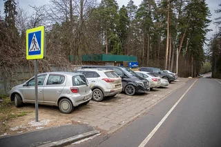 Глава Одинцовского округа Андрей Иванов осмотрел новые остановки общественного транспорта, которые обустроило ГБУ МО «Мосавтодор» на автомобильной дороге регионального значения «ММК — Поречье»