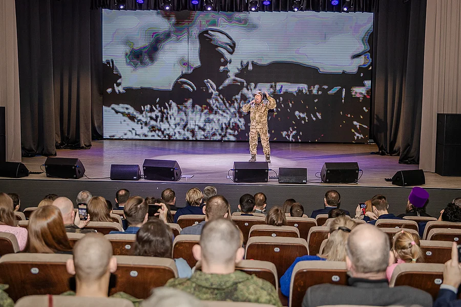 s, Удостоверения участников Ассоциации ветеранов СВО вручили фронтовикам Андрей Иванов и Сергей Колунов