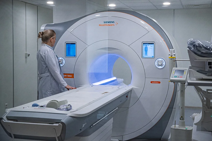 фото текст 3 (2), Андрей Иванов и Максим Забелин проверили итоги капремонта хирургического корпуса Одинцовской больницы