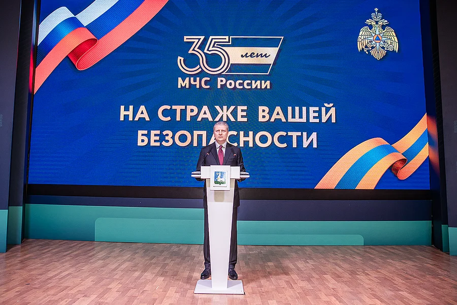 s, Андрей Иванов поздравил сотрудников МЧС России с профессиональным праздником