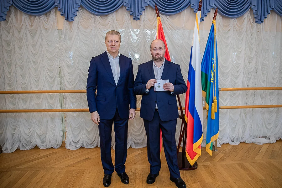 s, Андрей Иванов поздравил работников ресурсоснабжающих организаций с Днём энергетика