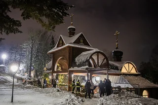 Почти 15 тысяч жителей Одинцовского округа приняли участие в Крещенских купаниях