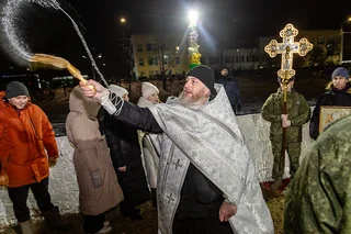 Почти 15 тысяч жителей Одинцовского округа приняли участие в Крещенских купаниях