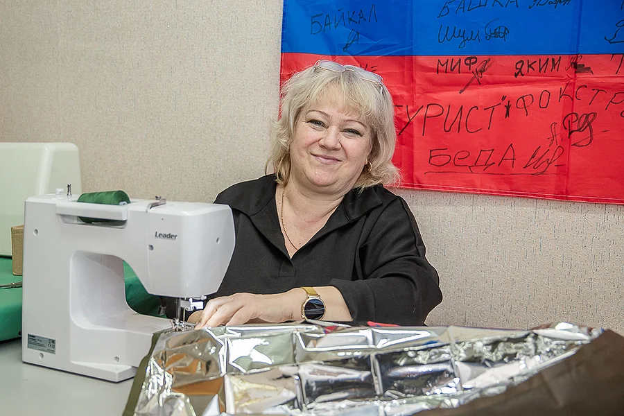 фото текст 2, Андрей Иванов вручил благодарственные письма волонтерскому движению «Zа-Мир»