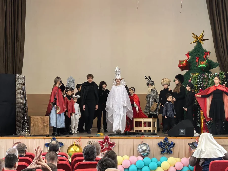 Спектакль «Снежная королева» театра «Серебряные крылья» прошел в Добром доме «Одинцовский», Январь