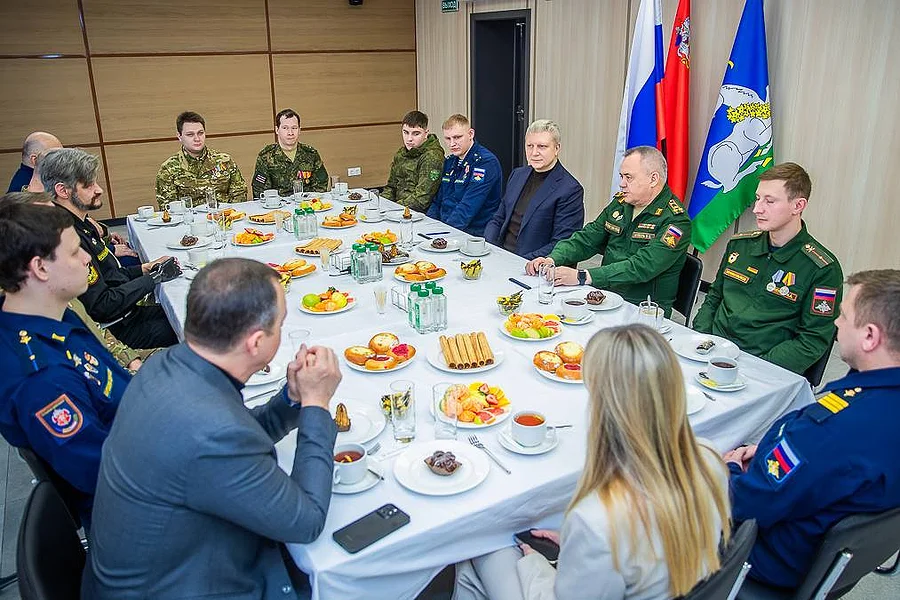 Андрей Иванов встретился с ветеранами СВО на площадке одинцовского военкомата