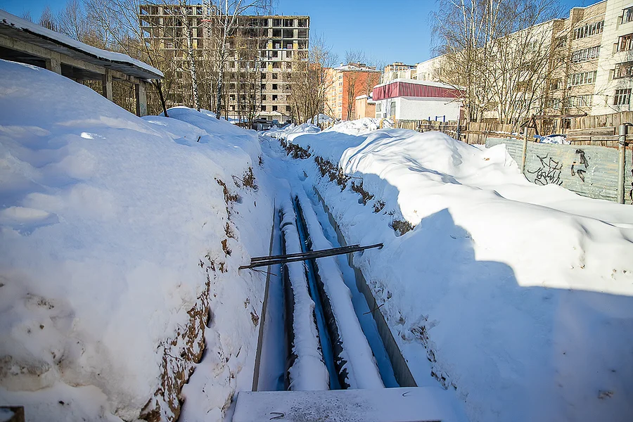 s, Ход реконструкции теплосетей на Нахабинском шоссе в Звенигороде проверил Андрей Иванов